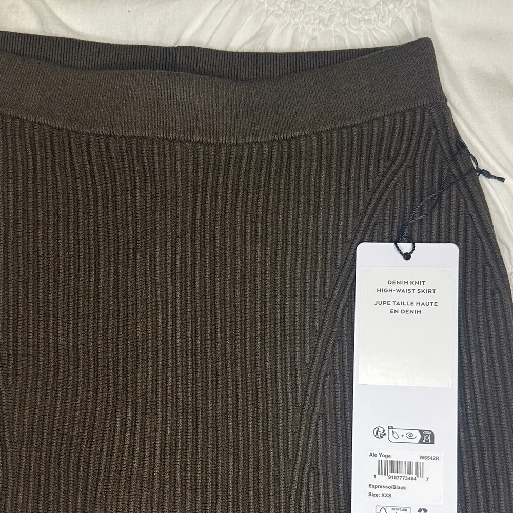 ALO Yoga Denim Knit High Waist Skirt Espresso/Black